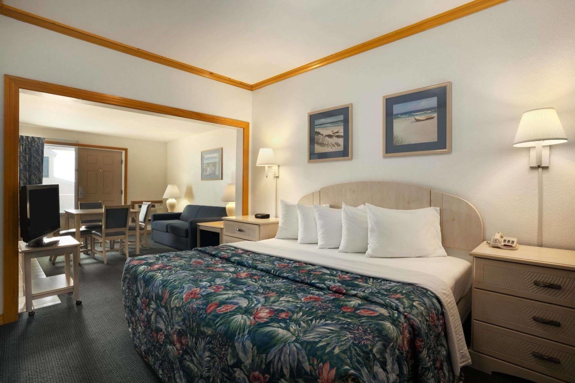 Days Inn By Wyndham Kill Devil Hills Oceanfront - Wilbur Экстерьер фото