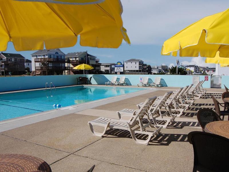 Days Inn By Wyndham Kill Devil Hills Oceanfront - Wilbur Экстерьер фото